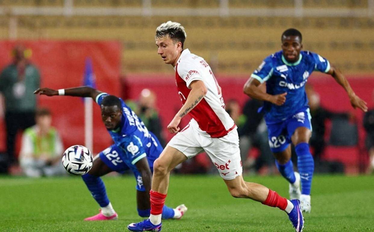 随着马赛1-2，巴黎FC1-1，欧塞尔1-1，里昂0-0，法甲积分榜出炉